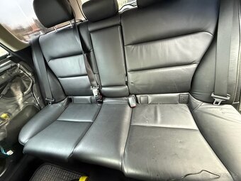 Subaru Legacy/outback kožené sedačky , top stav. - 4