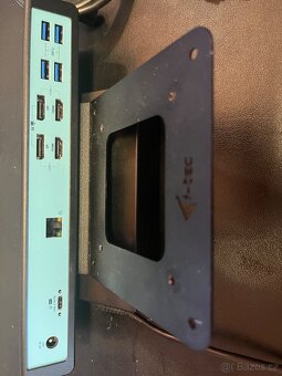 Dokovací stanice - 4