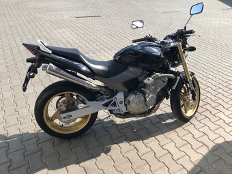 Honda hornet - 4