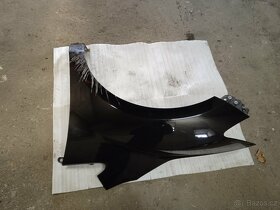 Mazda CX-7 2.3 DiSi - díly přední části - 4