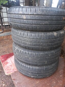 Letní pneu 215/75/r16c - 4