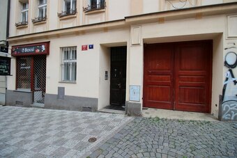 Výrobní prostor s prodejnou a skladem - 4