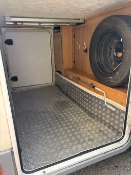 Obytný automobil Renault Master 3.0 - 4