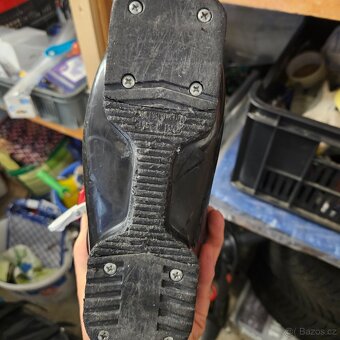 Prodám dvě sady dětských lyží - 4