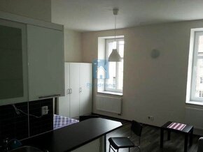Nabízíme pronájem prostorného bytu 1+kk, 37 m2, Plzeň - Vých - 4