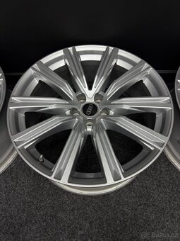 Alu AUDI Q8 / SQ8 5x112 20” 4M8601025T - 4