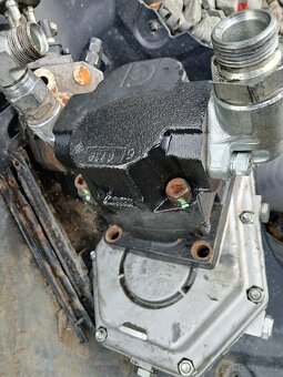 hydraulické čerpadlo vyvážečka - 4