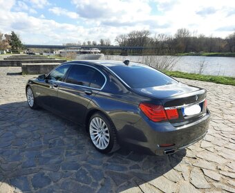 BMW 750 Li 4.4 V8 300 kW - 4