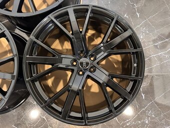 original audi q8 sq8 r22 5x112 4M8601025CP - 4