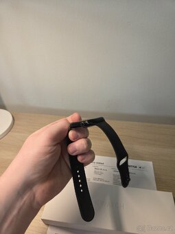 Apple Watch Series 10 46mm - černá, záruka - 4