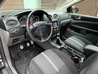 Ford Focus 1.6 74KW 2012 Ghia ST - 4