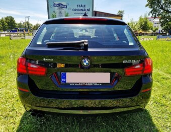BMW 528i F11- M-PAKET-MANUÁL-190KW-84TIS.KM-6-VÁLEC-TOP STAV - 4