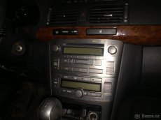 Toyota Avensis kombi 2,0D 85Kw r.v.2005 náhradní díly - 4