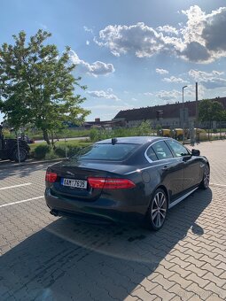 Jaguar XE R-sport - 4