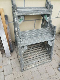 Použité lešení - Layher cca 200m² - ocelové/hliníkové lešení - 4