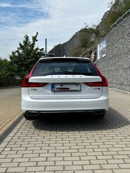 VOLVO V90 D5 AWD INSRIPTION PANORAMA 173 kW - 4