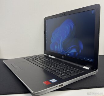HP - INTEL I3, 8GB RAM DDR4, AMD Radeon 520 2GB, ZÁRUKA - 4