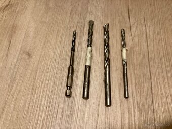 Aku vrtačka s příklepem AlzaTools CHD20V + Aku - 4