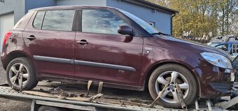 nd z škoda fabia 2 1.2htp červená rosso vinová - 4