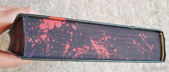 Číslo 20, Tajemství pomocnice, Skryté karty, Ukradené životy - 4