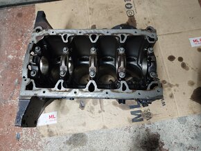 Opel Corsa D OPC A16LER díly motoru - 4