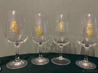 Sklenice na vysokých stopkách - 4