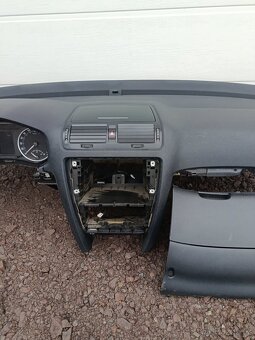 Palubka Škoda Octavia II facelift r.v.08-14 - 4