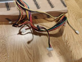ATX zdroj 300W Fujitsu-Siemens - 4
