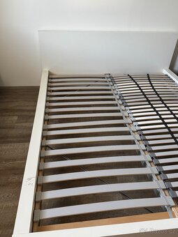 Manželská postel IKEA - 4