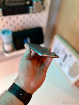 Apple iPhone 6s 32 GB Space Grey - 4
