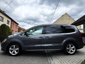 VOLKSWAGEN SHARAN 2.0TDI DSG,KŮŽE,XENONY,KAMERA,TAŽNÉ,7MÍST, - 4