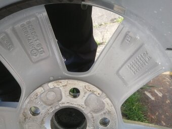 Alu kola Škoda 205 55 r16 - 4