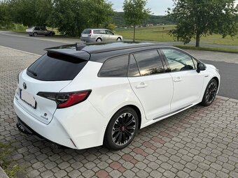 TOYOTA Corolla 2.0 HEV GR Sport - 4