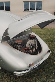 Tatra 600 (Tatraplán) - 4