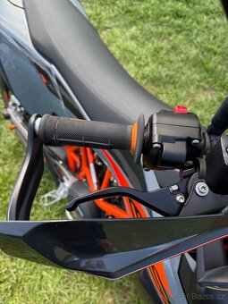 KTM 690 SMCR 2022 - 4