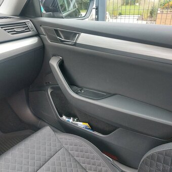 Škoda Superb 3-2.0Tdi-110kw-120.000km - 4