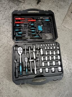 Kufr s 257 díly nářadí - 4