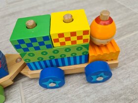 Dřevěný vláček Montessori Bino - 4