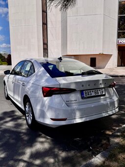 Škoda octavia 4 2.0TDI r.v. 2021 SEDAN - 4