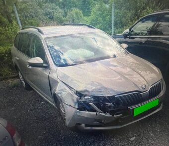 Škoda octavia 1.6 TDI 85Kw - 4