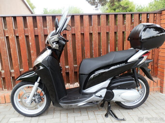 Honda SH 300i (2011) - 4