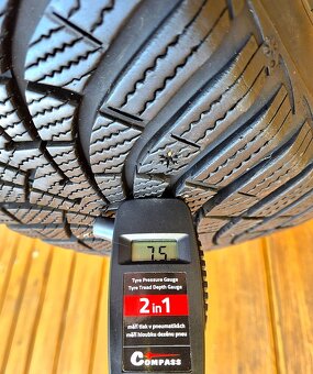 Zimní pneu 225/55 R16-jeden kus - 4