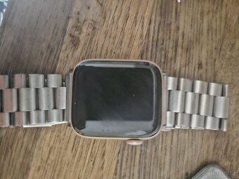 Apple watch se - 4