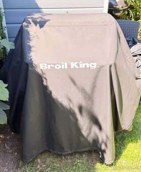Broil King Crown 410 - 4