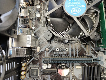 POČÍTAČ INTEL i5-9400, KINGSTON 250GB SSD, 4GB RAM - 4
