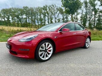 Tesla Model 3 Performance - 4