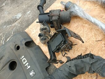 Peugeot 307SW, r.v.2004, 2,0HDI - zbytek dílů - 4