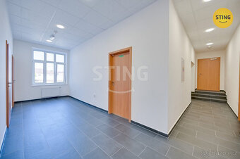 Pronájem nově rekonstruovaných kancelářských prostor, 133211 - 4