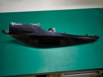 Podsedadlový plast Yamaha yzf r125 - 4