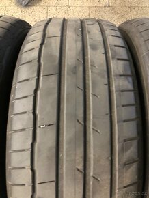 235/55/18 prodám letní sadu pneu - 4